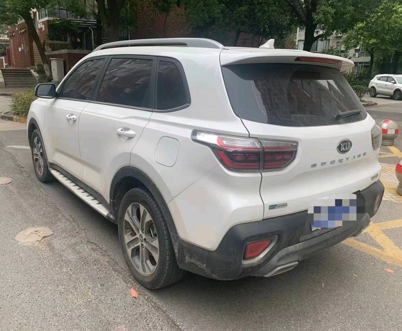 武汉20年起亚智跑4