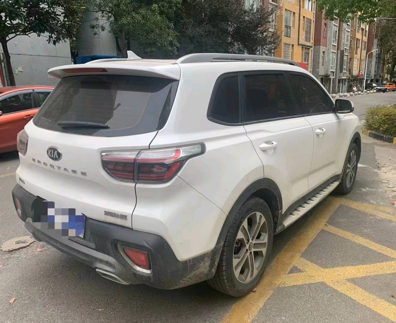 武汉20年起亚智跑5