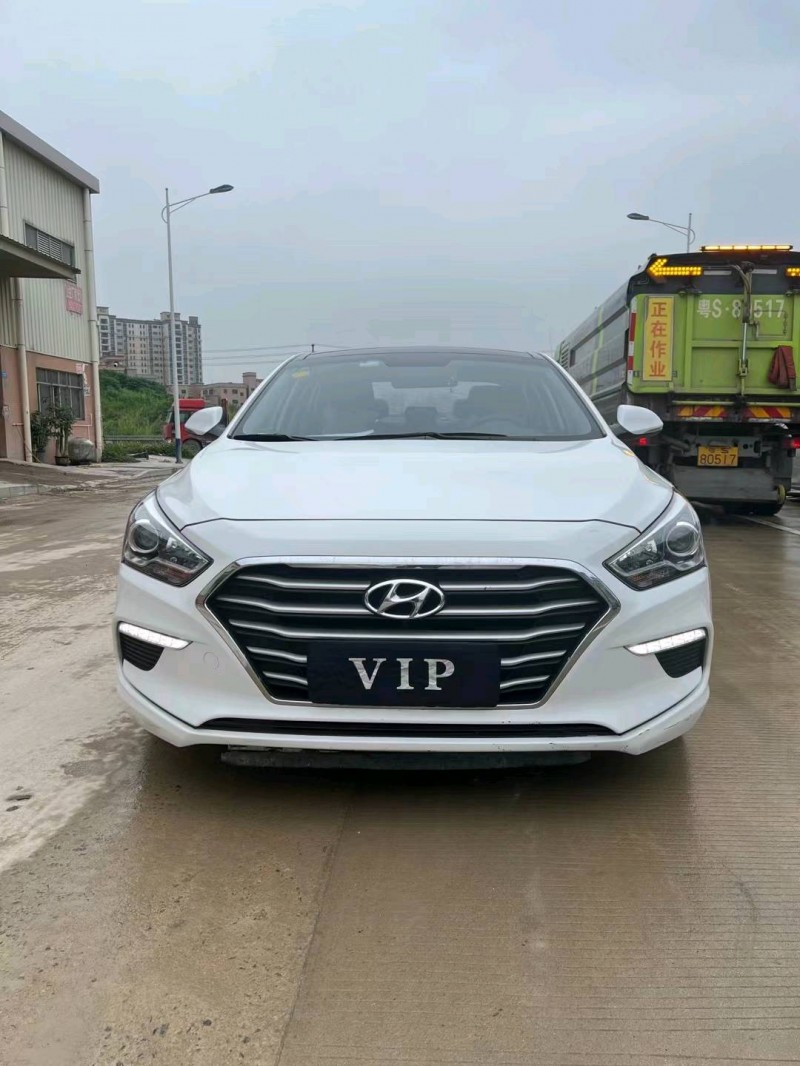 东莞19年现代名图1