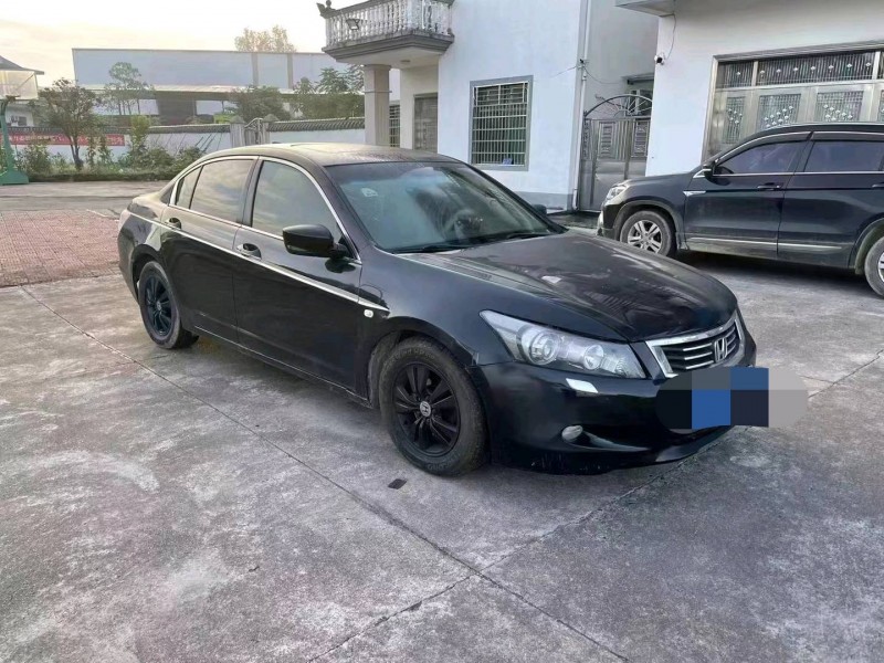 宜春08年本田雅阁4