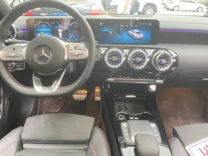 重庆21年奔驰CLA4