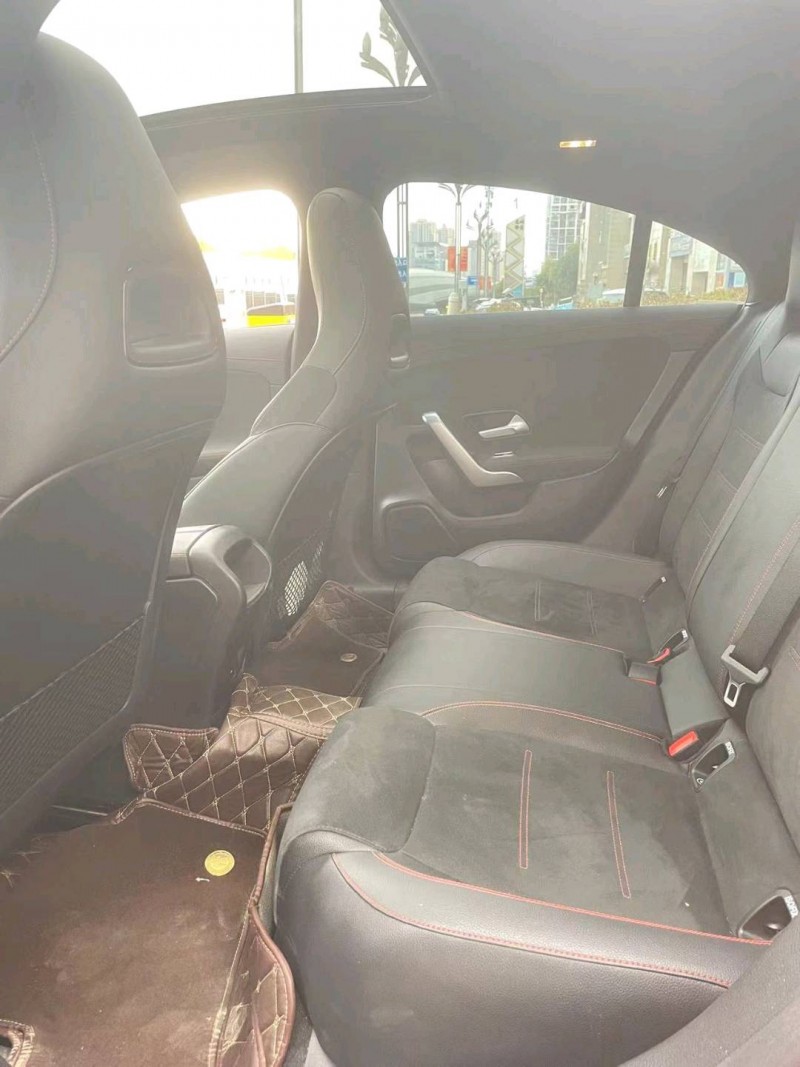 重庆21年奔驰CLA5