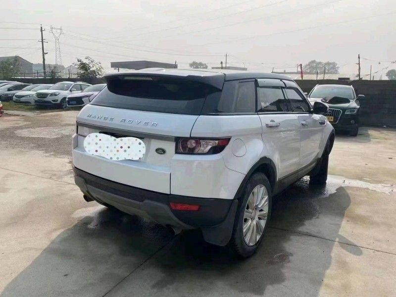 邵阳15年路虎极光3