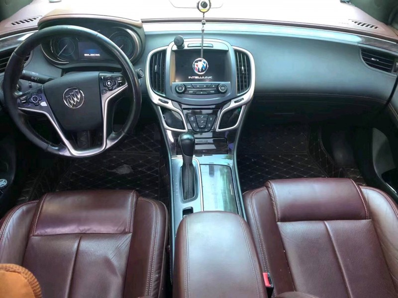 青岛14年别克君越6