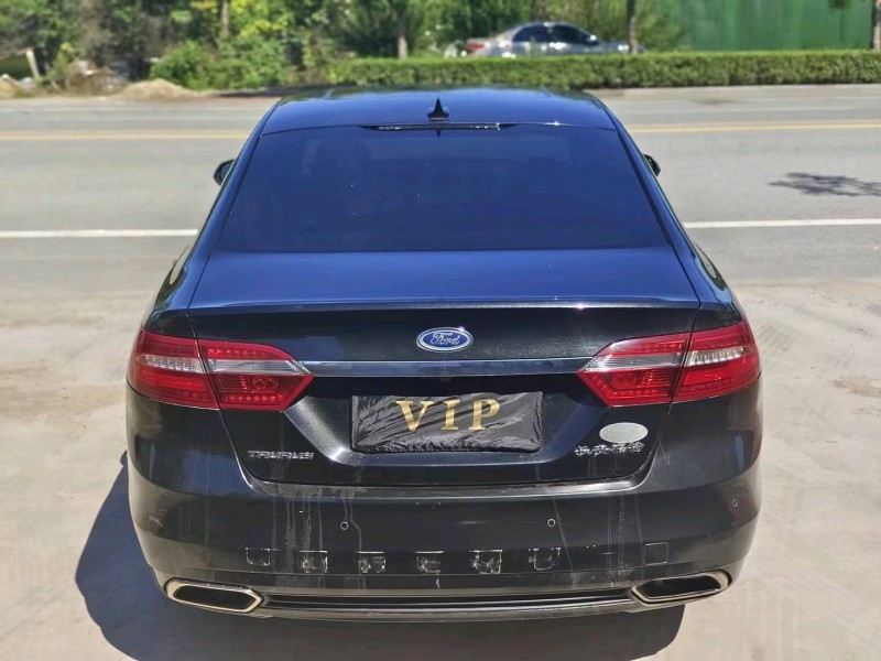 青岛16年福特金牛座9