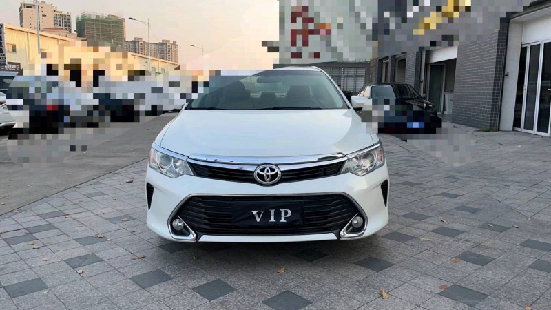 东莞17年丰田凯美瑞1