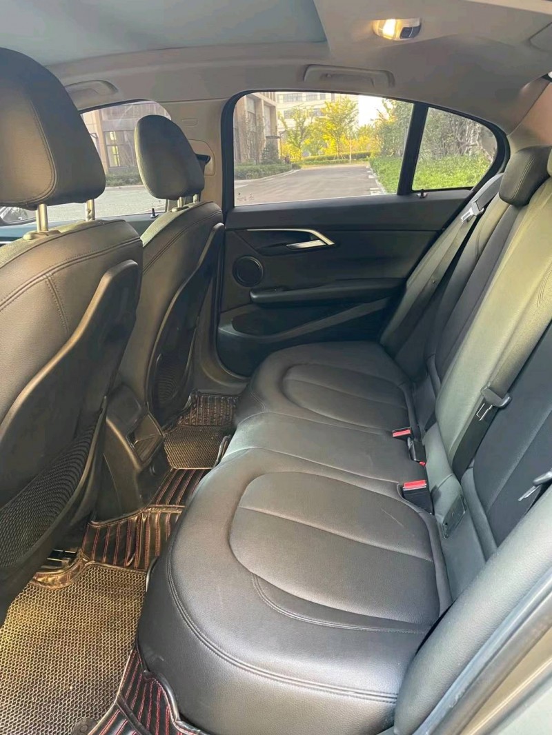 徐州18年宝马1系5