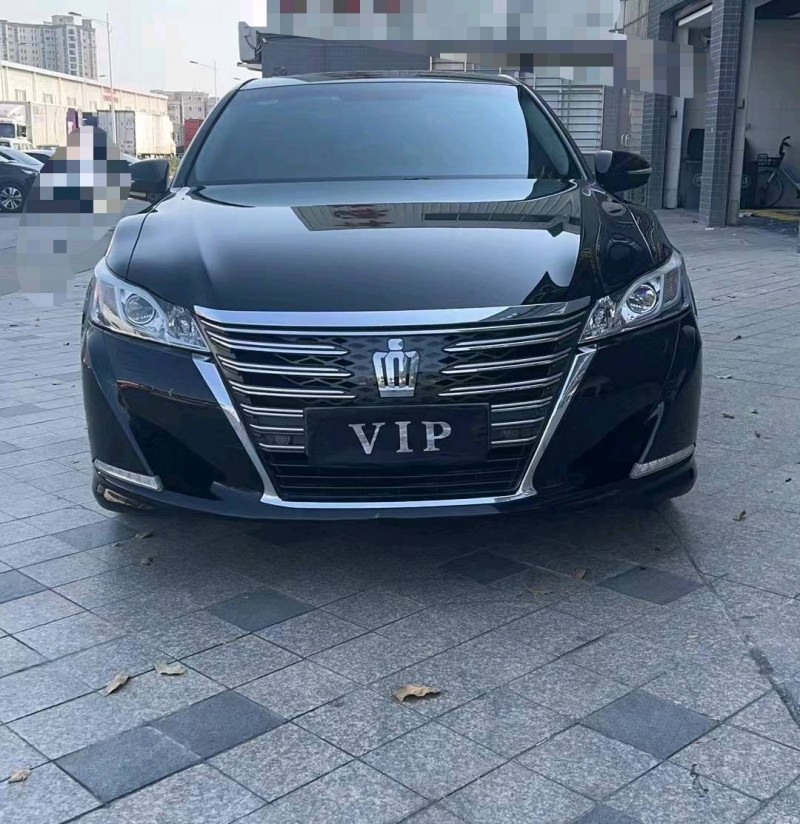 东莞16年丰田皇冠1