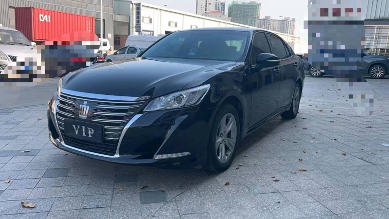 东莞16年丰田皇冠2