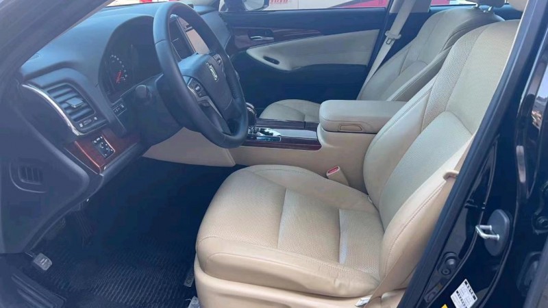 东莞16年丰田皇冠4