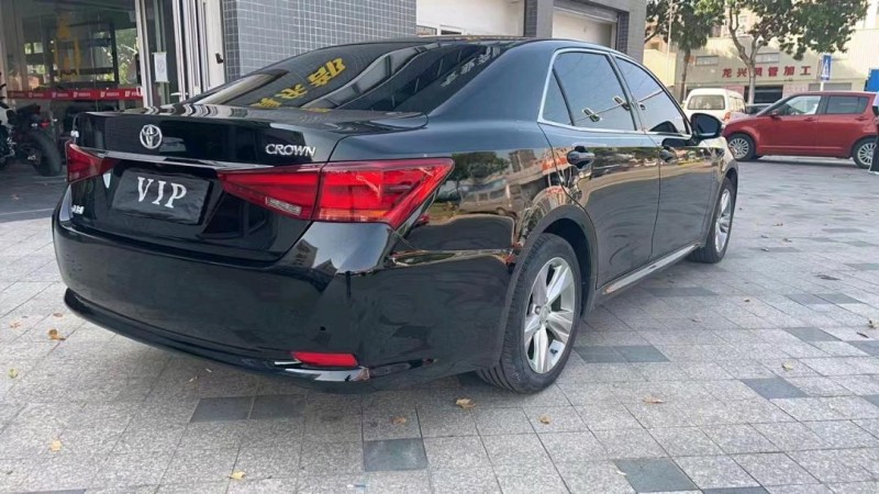 东莞16年丰田皇冠7