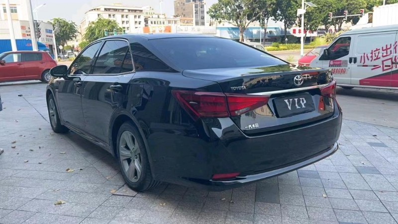 东莞16年丰田皇冠8