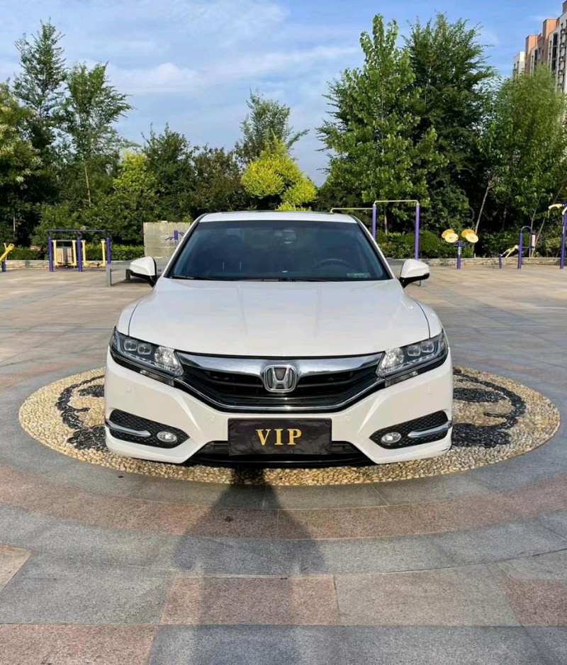 青岛16年本田思铂睿9