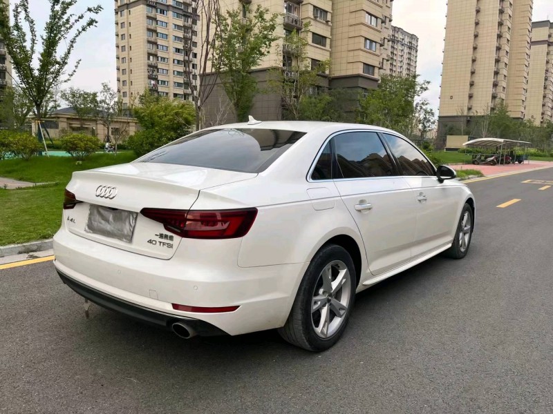 徐州18年奥迪A4L1