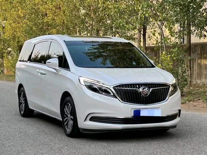 青岛18年别克GL82