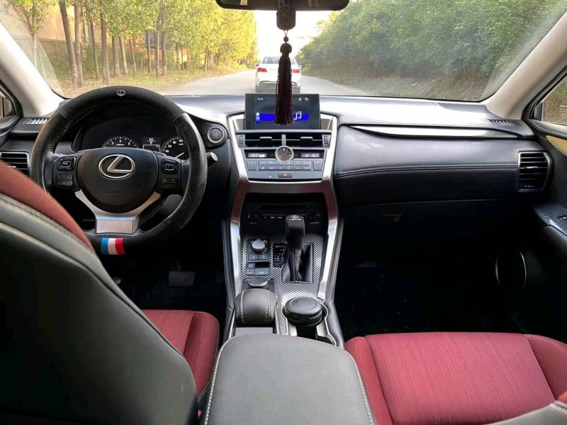 青岛15年雷克萨斯NX3