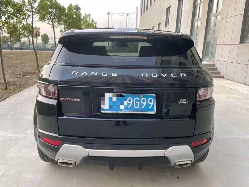 枣庄13年路虎极光3