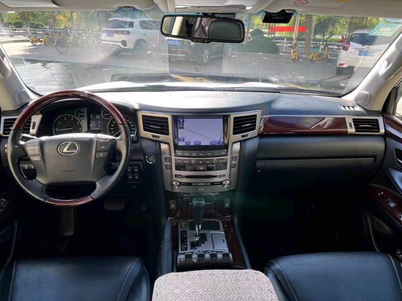 北京13年雷克萨斯LX9