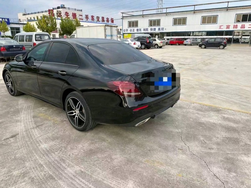 东营17年奔驰E4