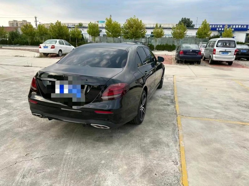 东营17年奔驰E7