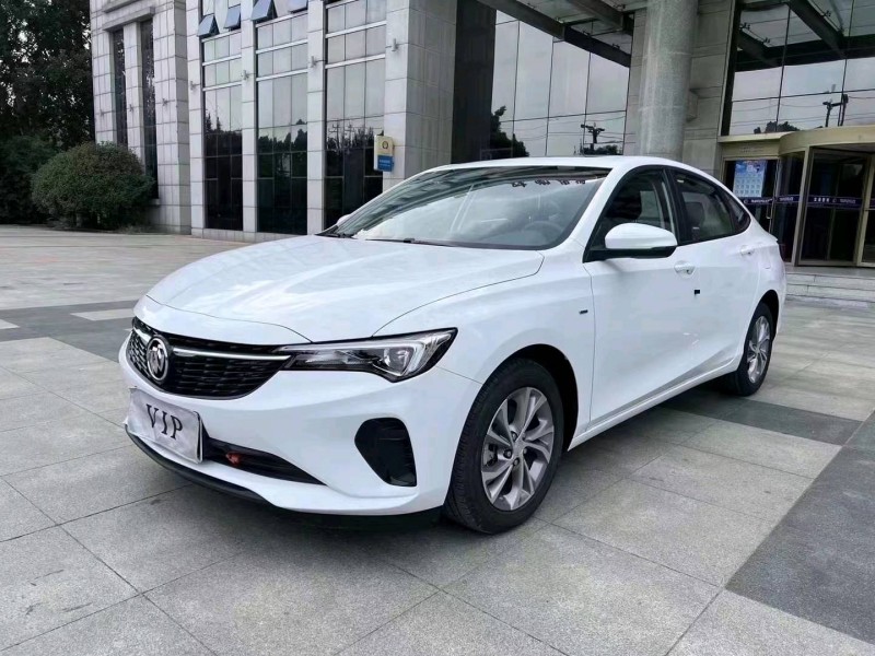 枣庄22年别克威朗4