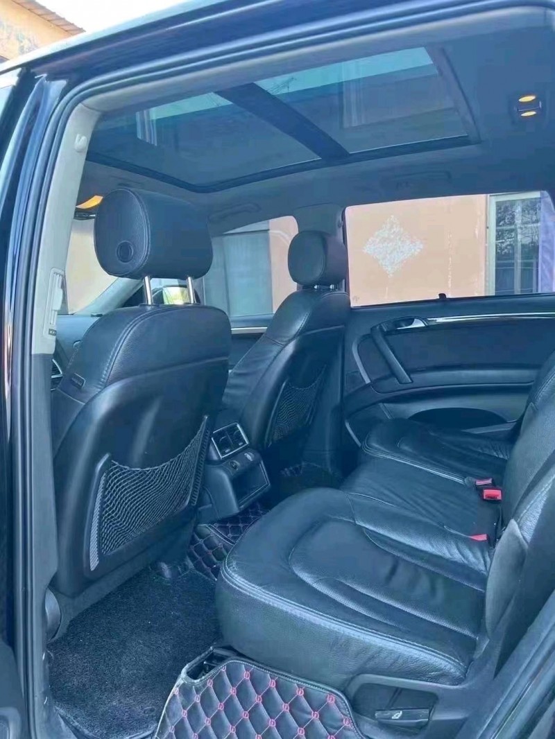 济宁11年奥迪Q78