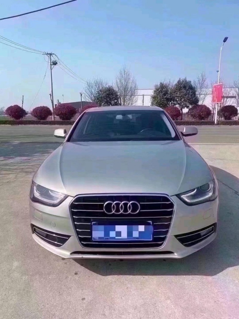 济宁16年奥迪A4L1