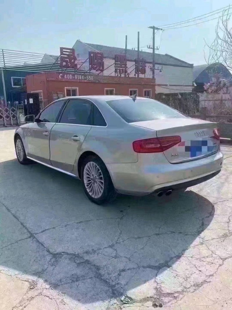 济宁16年奥迪A4L5