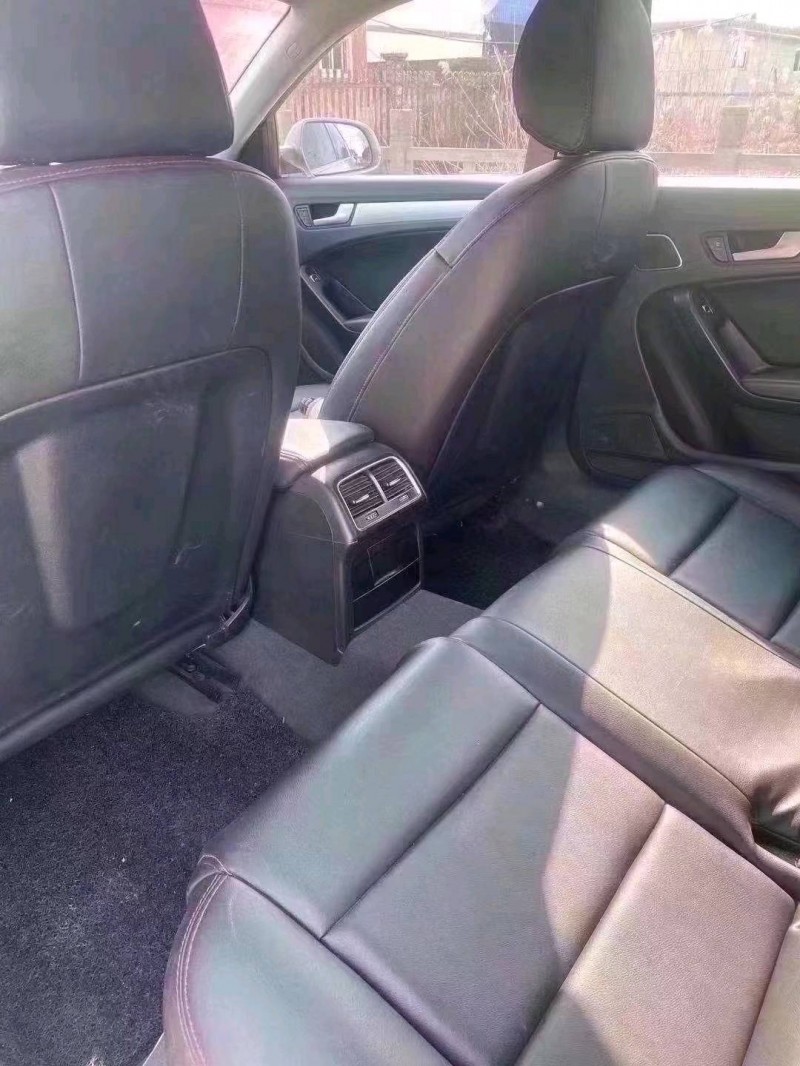 济宁16年奥迪A4L9