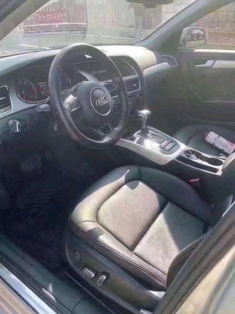 济宁16年奥迪A4L8