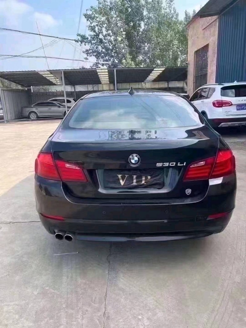 济宁13年宝马5系4