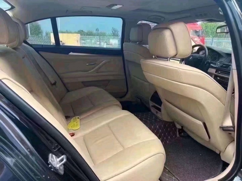 济宁13年宝马5系6