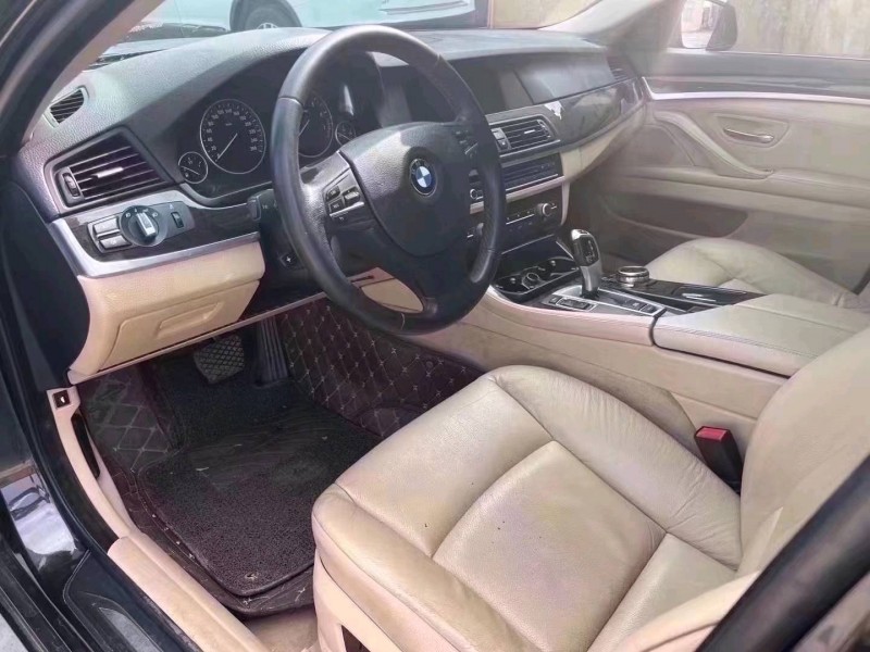 济宁13年宝马5系9