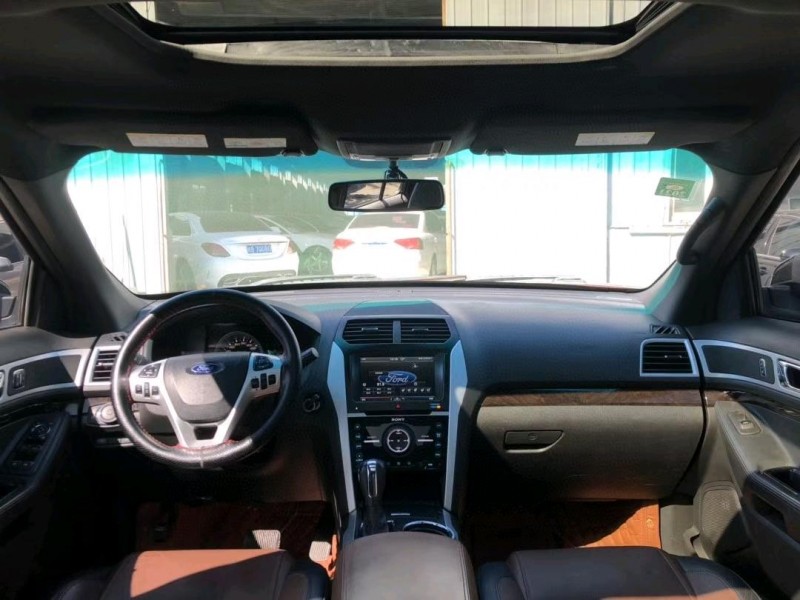 沈阳15年福特探险者7