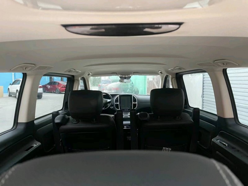 石家庄17年奔驰威霆6