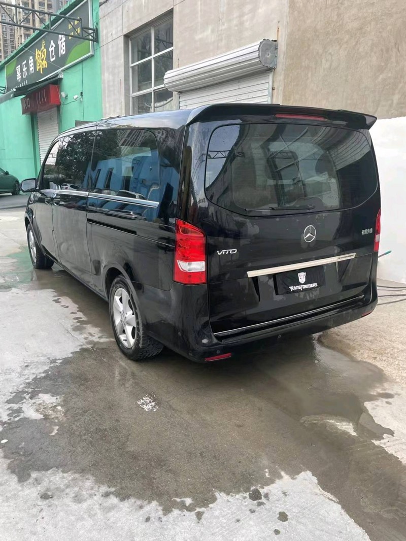 石家庄17年奔驰威霆8