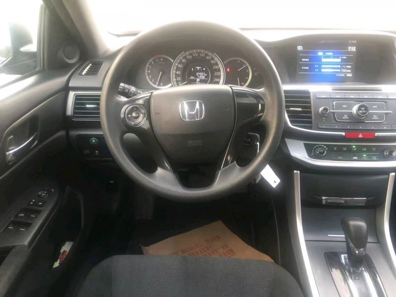 保定15年本田雅阁5