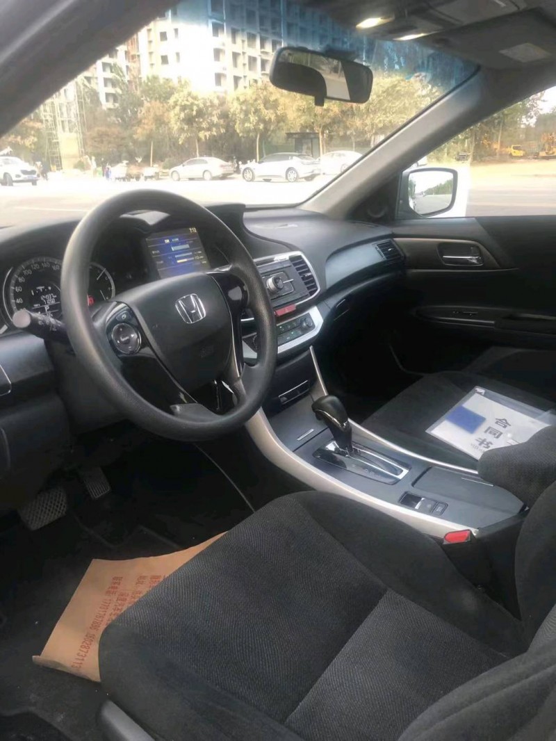 保定15年本田雅阁7