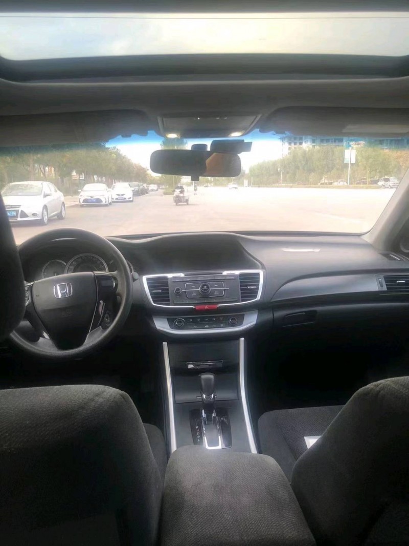 保定15年本田雅阁8