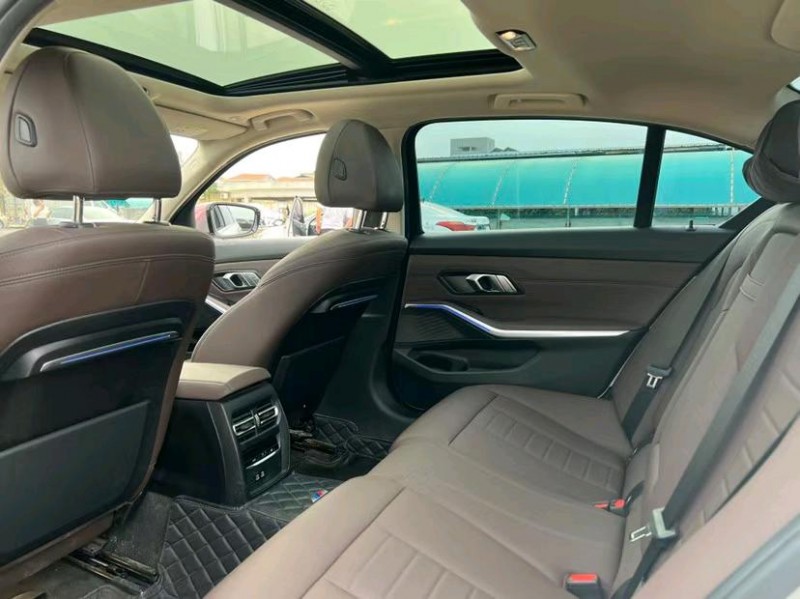 东莞19年宝马3系5