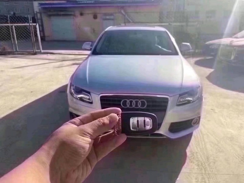 北京13年奥迪A4L1