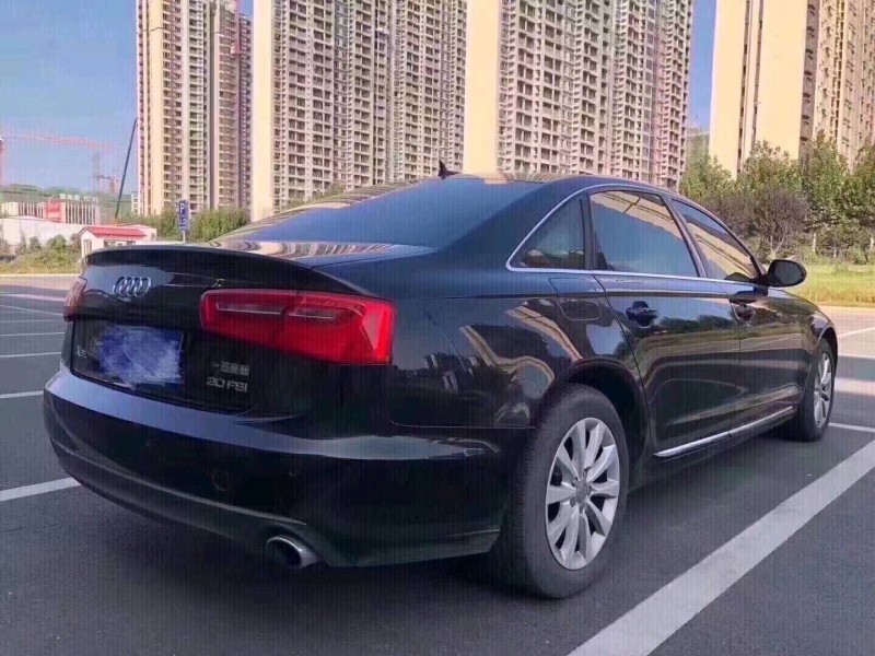 青岛13年奥迪A6L8