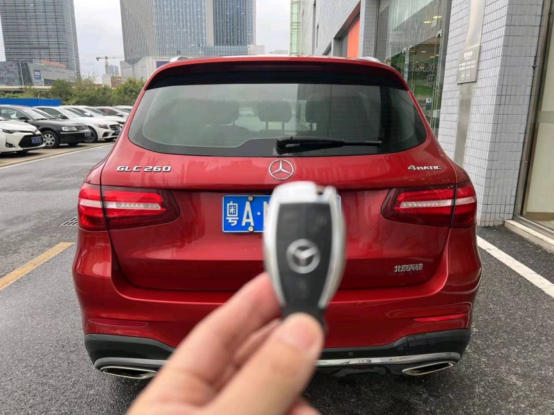 广州18年奔驰GLC9