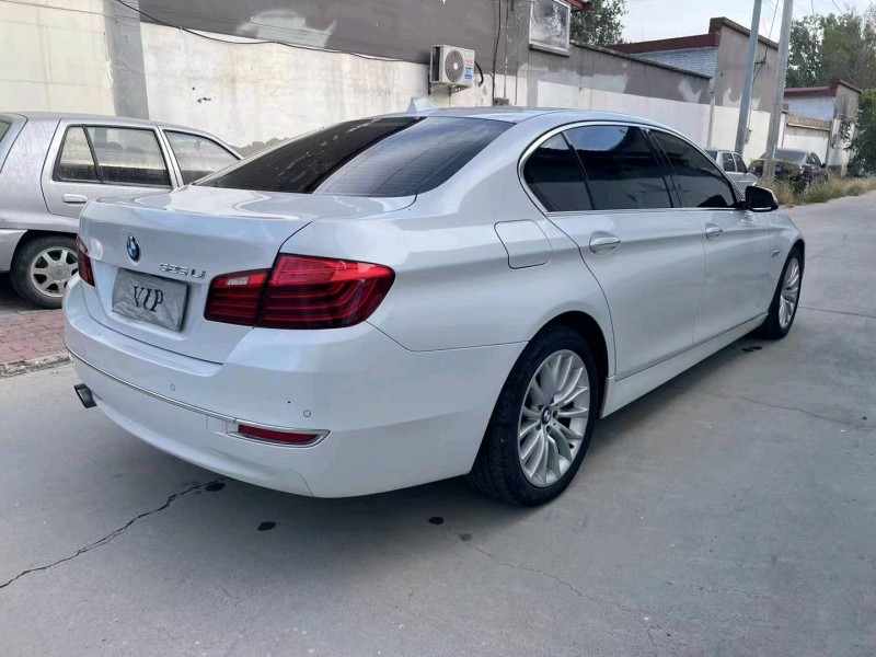 保定17年宝马5系7