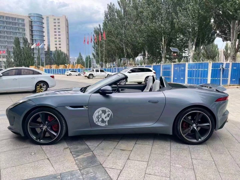 青岛13年捷豹F-Type7
