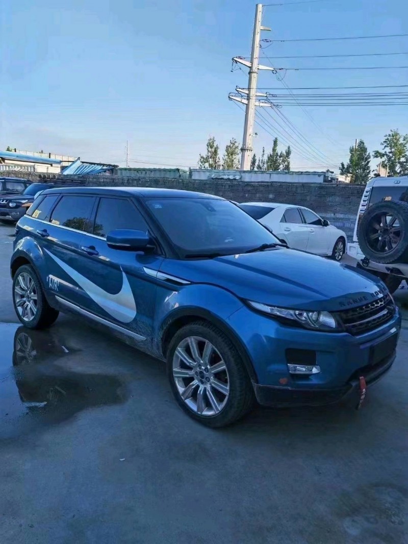 北京13年路虎极光1