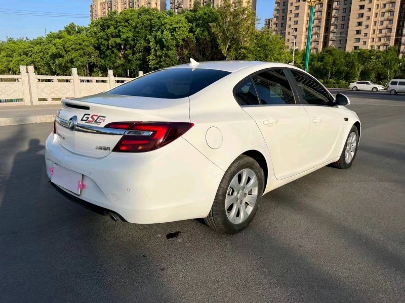 徐州16年别克君威6