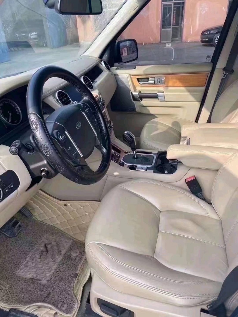 济宁13年路虎发现7