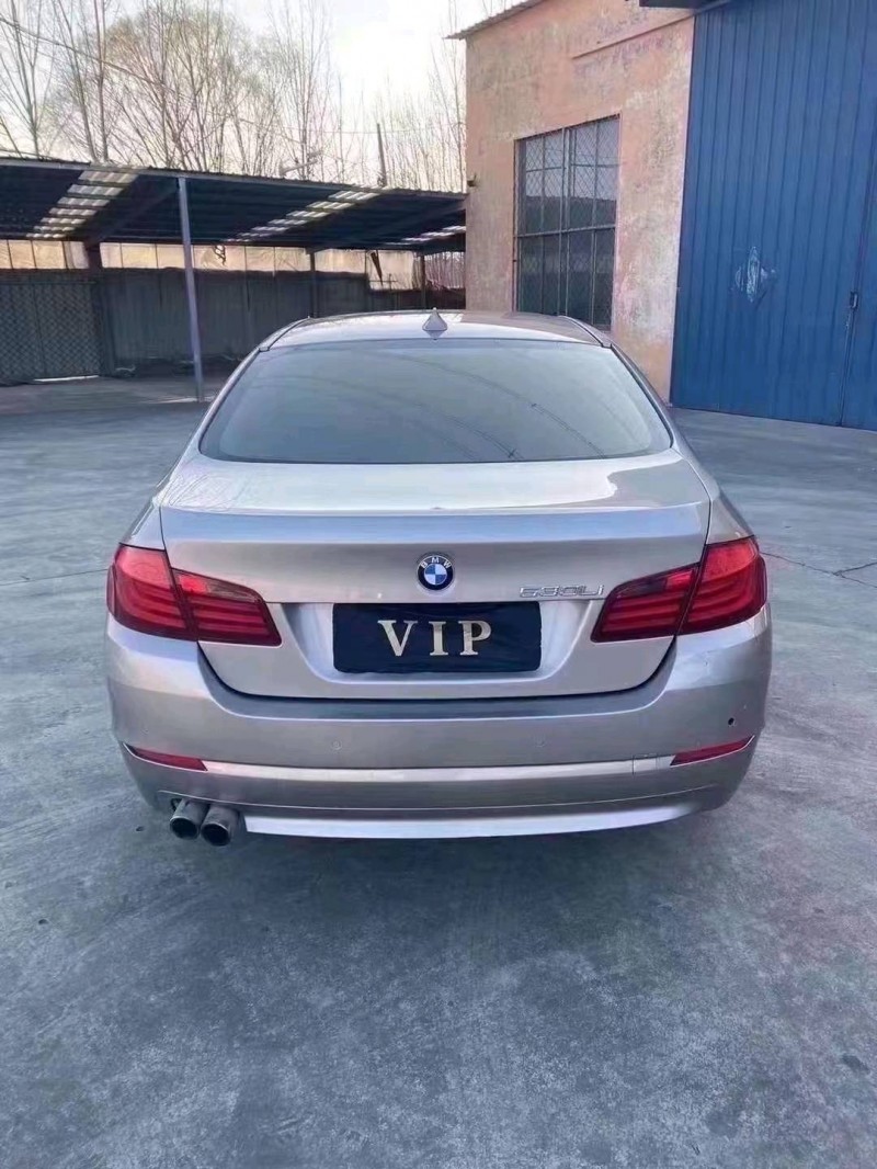 济宁13年宝马5系4