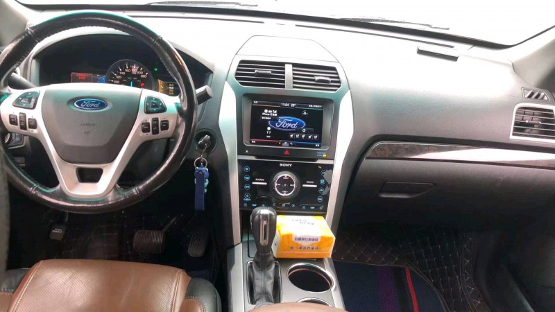 宜春13年福特探险者7